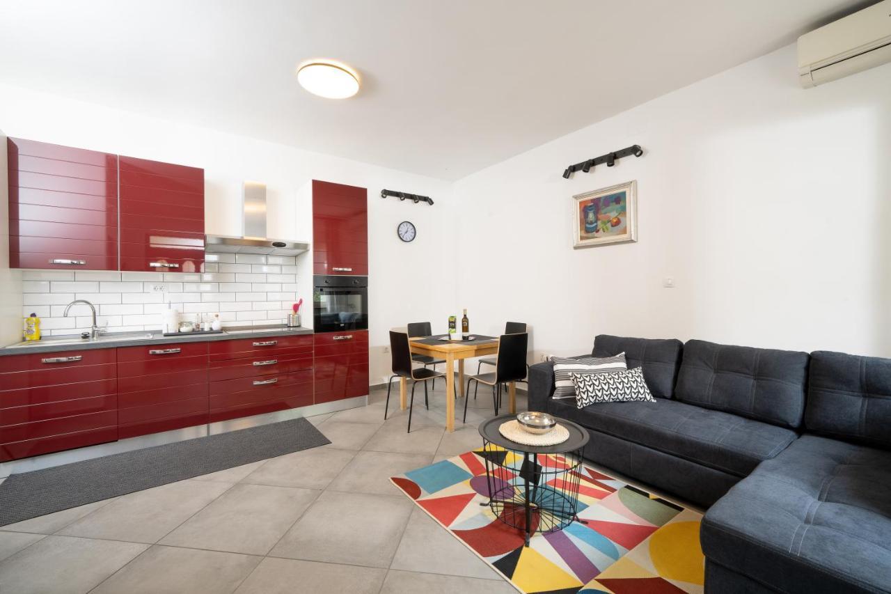 Amalis Apartment Rijeka Exterior photo